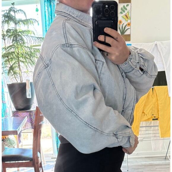 BDG Urban Outfitters Vintage Inspired Crop Bomber Baggy Jean Jacket - Picture 4 of 13